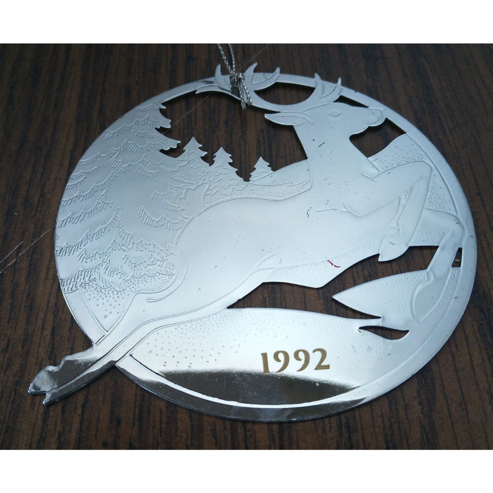 Avon 1992 Silver Rounded Deer In Forest Christmas Ornament
